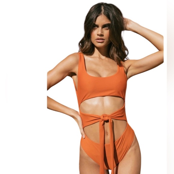 Jade one piece bathing suit size M
